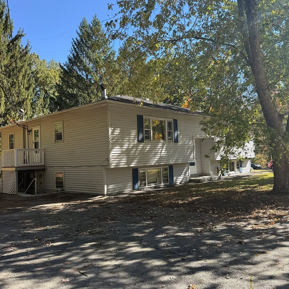 2 bed, 1.0 bath, 1000 sqft, $2,200 — Photo 3