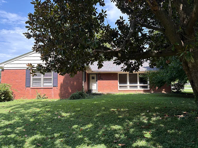 744 Wicklow Rd — Photo 8