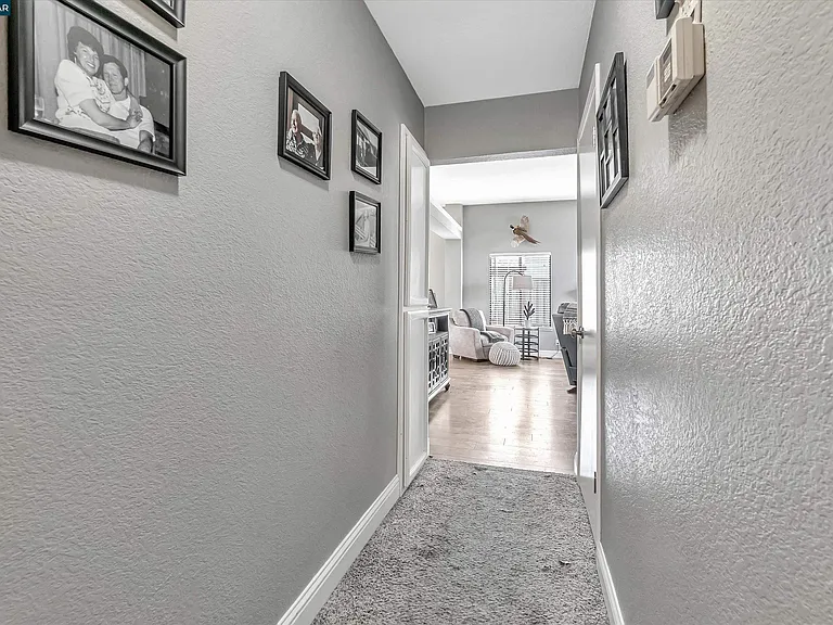 1060 Saint Andrews Dr — Photo 18