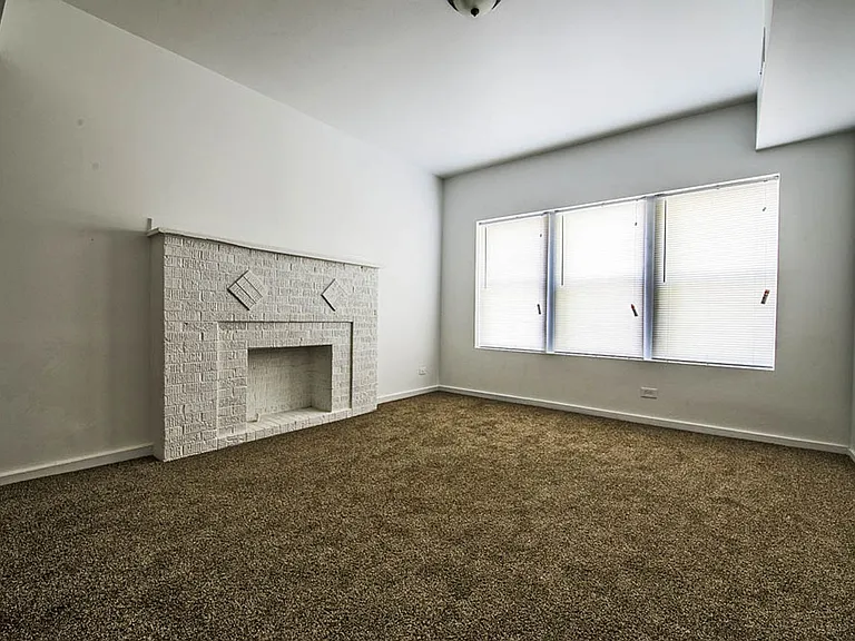 7135 S Blackstone — Photo 28