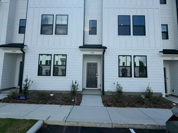 2307 Oakwood Meadows Ct, Raleigh, NC