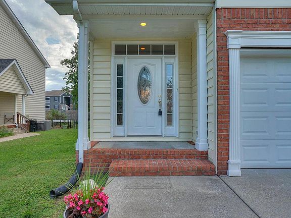 4th image of 3436 Regency Park Dr #1