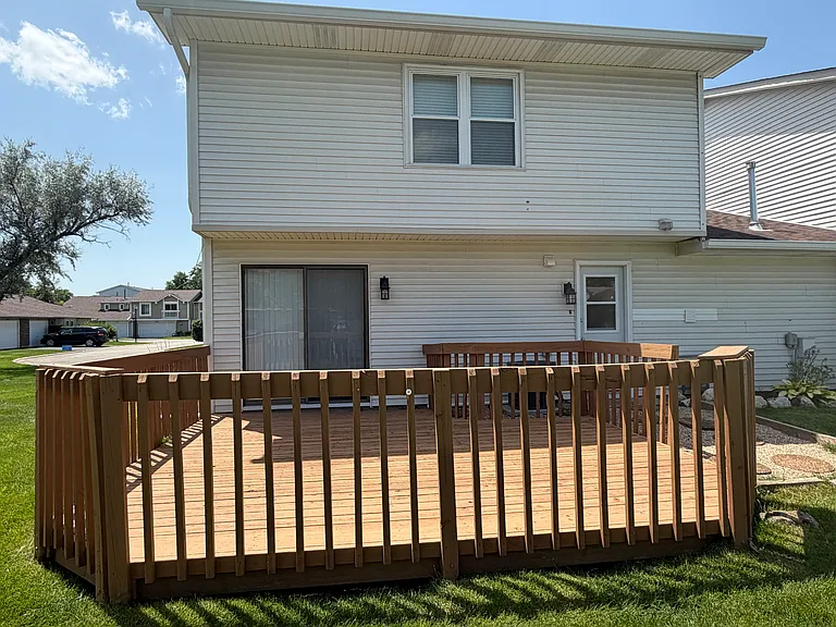 446 Wyeth Cir — Photo 3