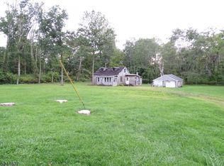 8 Britton Rd, Stockton, NJ 08559