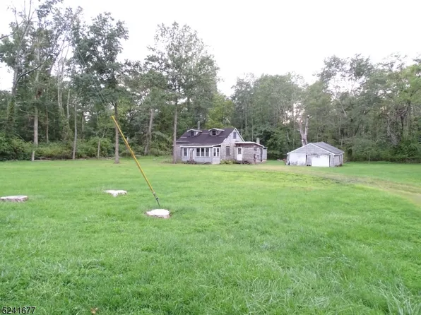 8 Britton Rd, Delaware Twp., NJ 08559