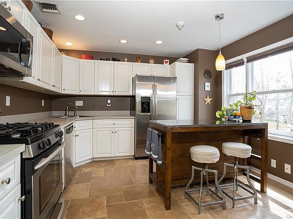 2nd image of 42 Austin Douglas Way