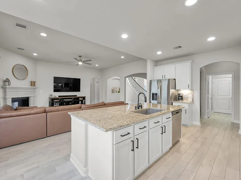 241 Bright Bluff Cir — Photo 16