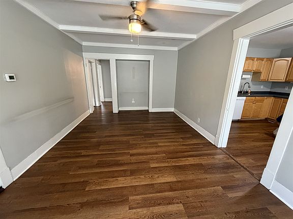 2nd image of 13 Metcalf St #1