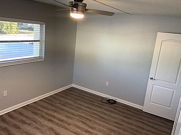 3rd image of 370 Base Ave E APT 110