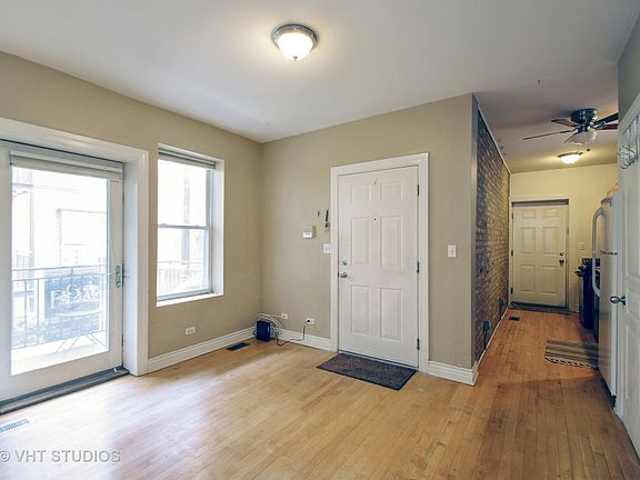 4th image of 1449 W Victoria St APT 1A