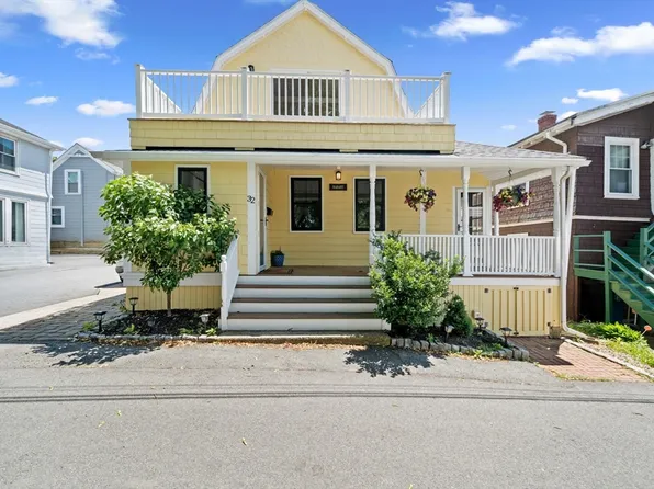 32 Maple Ave, Nahant, MA 01908