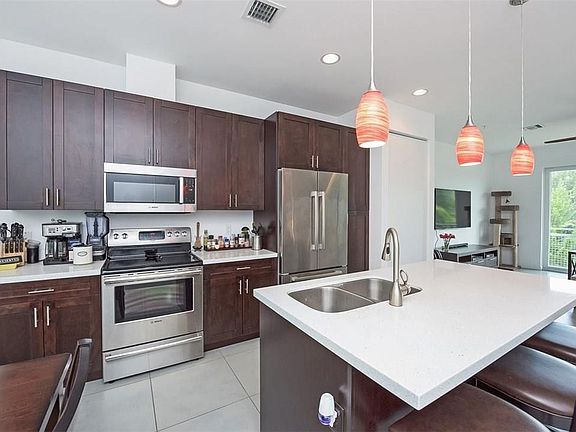 3rd image of 4363 NE 1st Terrace #14