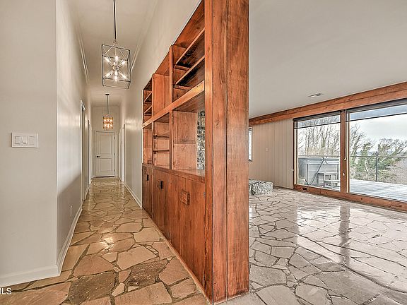 4th image of 4537 Old Stage Rd