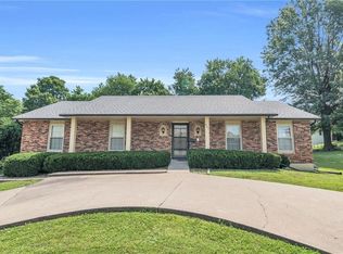 1003 Lisa Ln, Richmond, MO 64085