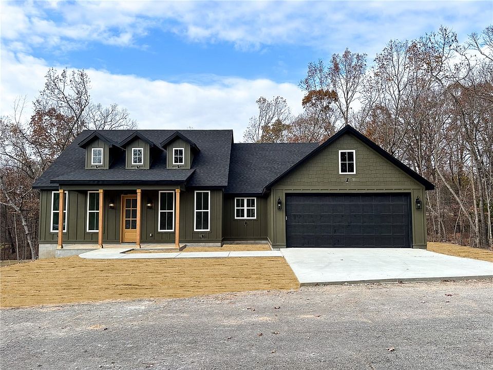 1st image of 23 Dumfries Cir
