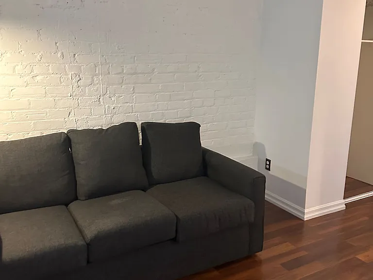 66 Mackenzie Cres #BASEMENT — Photo 7