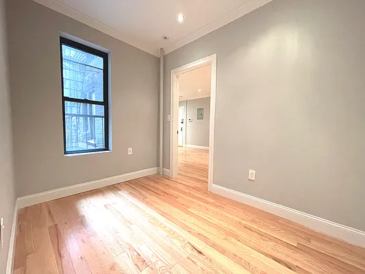 Rented by Compass | media 9