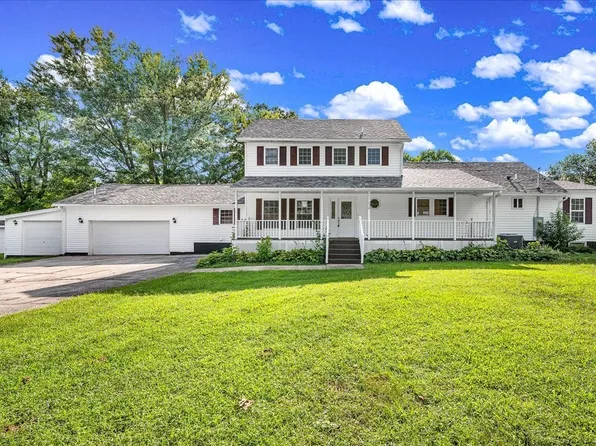 116 Lakeview Dr, East Galesburg, IL 61430