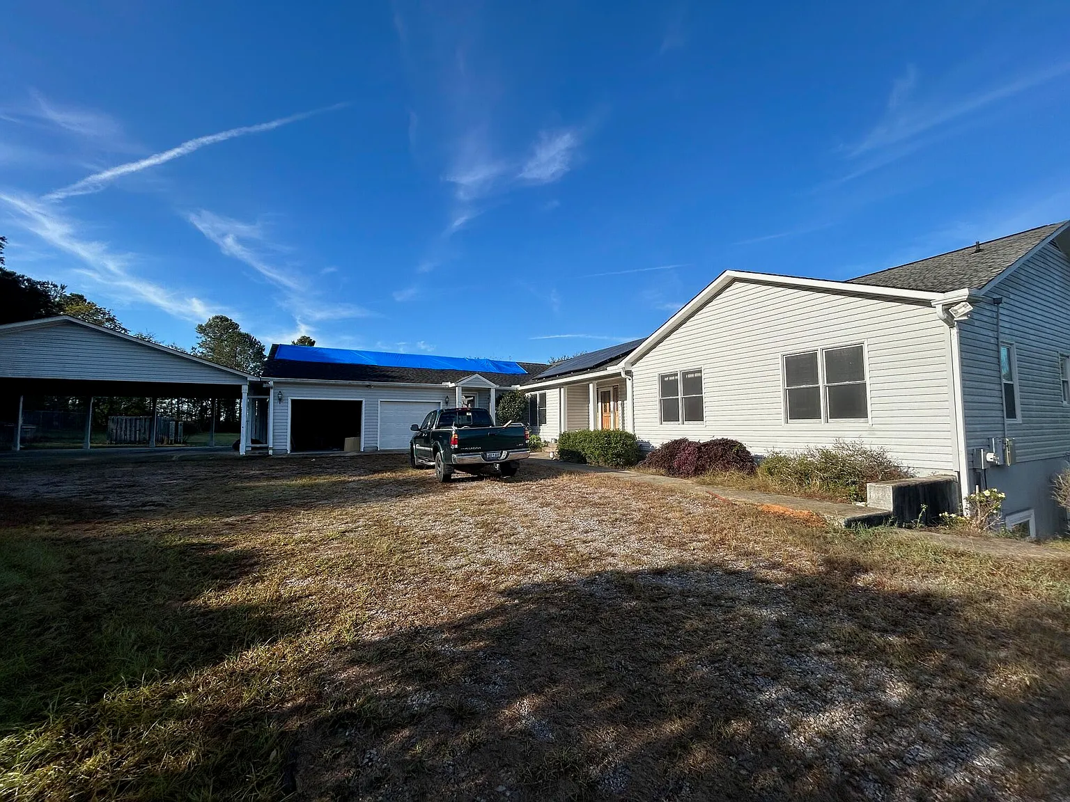 3 bed, 3.0 bath, 3012 sqft, $2,800 — Photo 4
