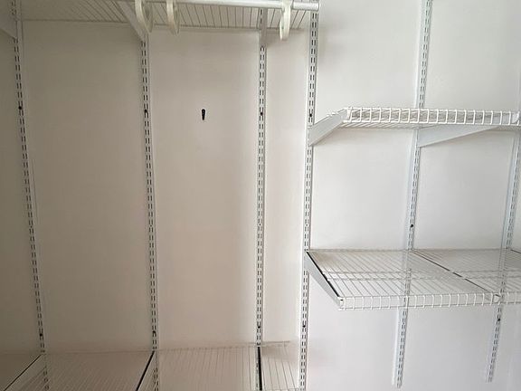 3rd image of 6600 N Bosworth Ave #6602-2N