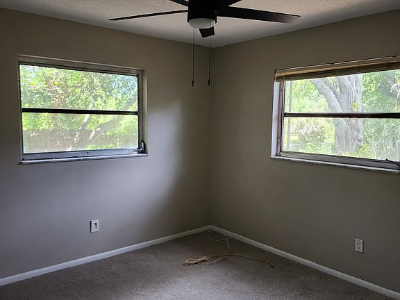 5th image of 1130 W Lotus Dr