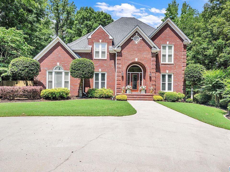 1st image of 102 Windsor Ln