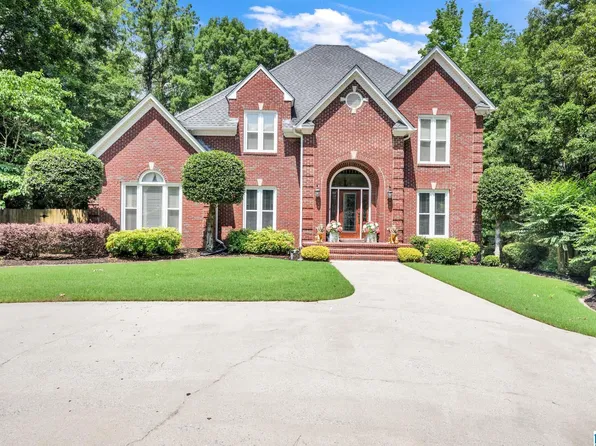102 Windsor Ln, Pelham, AL 35124