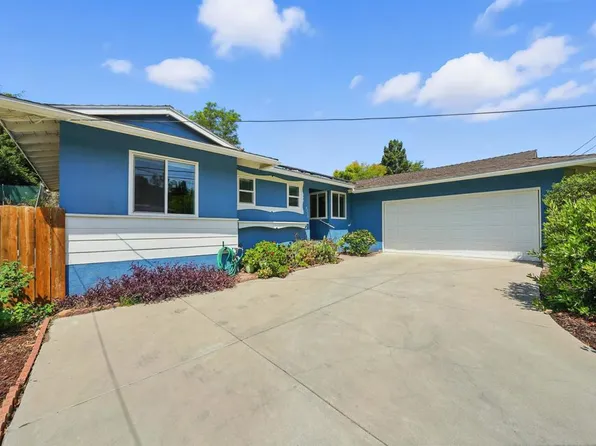 6250 Primrose Dr, La Mesa, CA 91942