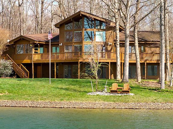 2nd image of 374 Sorbie Ln
