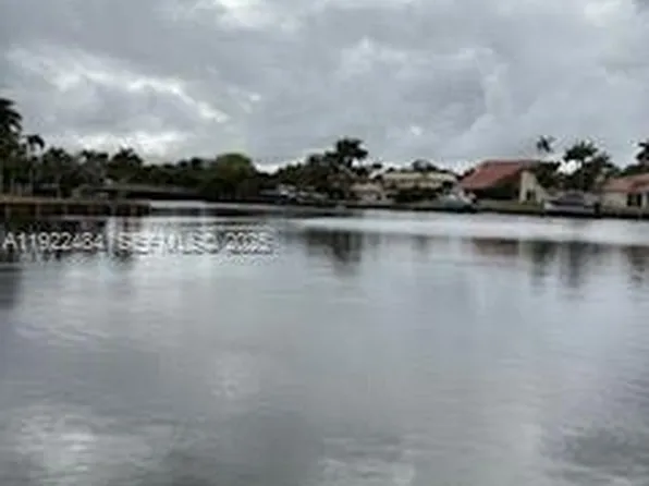 2101 Atlantic Shores Blvd APT 412, Hallandale, FL 33009