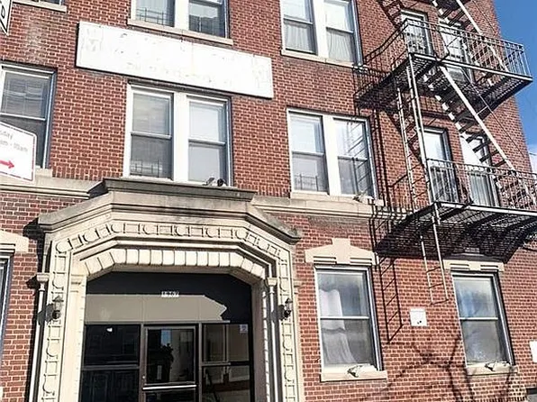 1967 65th St APT 2E, Brooklyn, NY 11204