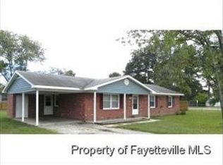 2702 Graham Rd, Fayetteville, NC 28304