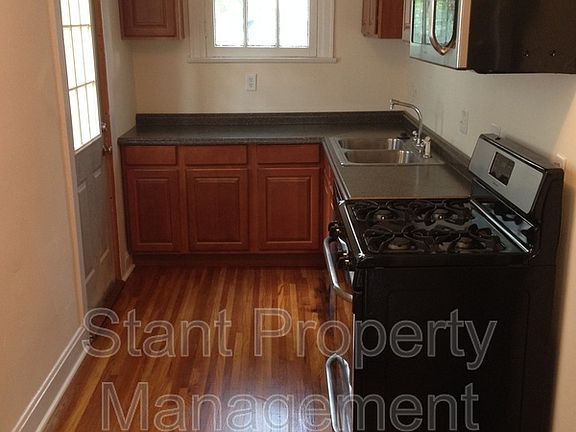 2nd image of 105 E Patterson Ave