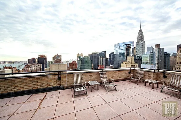 Rented by Halstead Real Estate | media 29