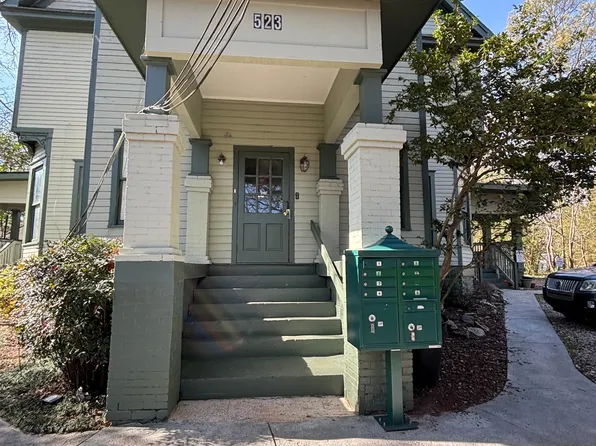 523 Holderness St SW #6, Atlanta, GA 30310