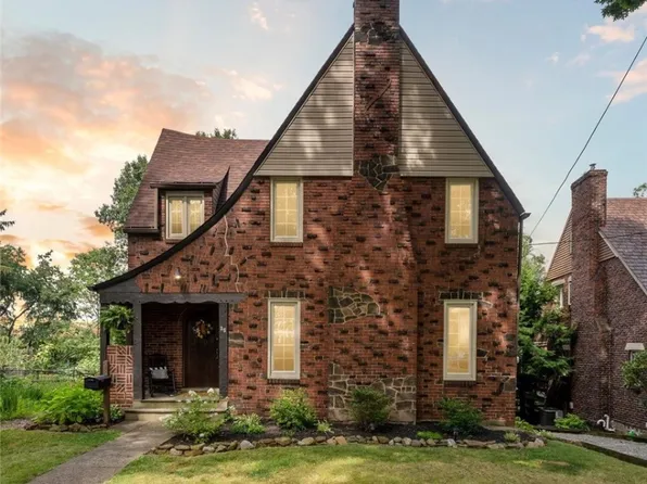 25 Roxbury Rd, Pittsburgh, PA 15221