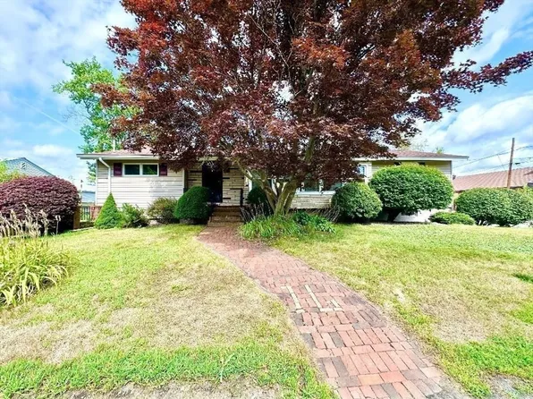 16 Elmwood Ave, Saugus, MA 01906