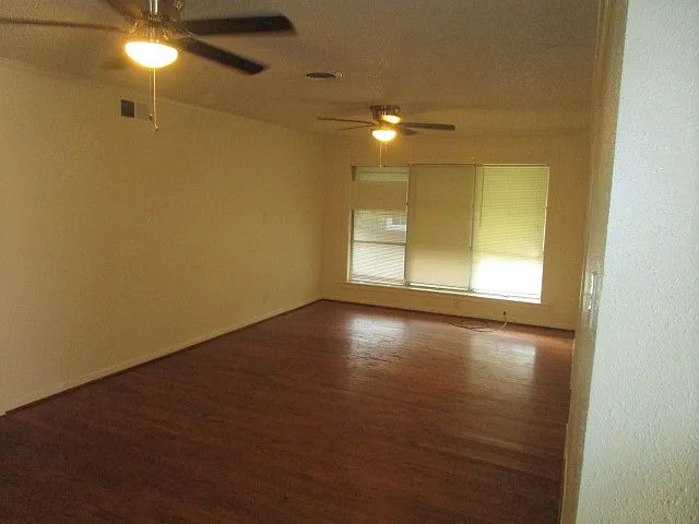 Building Photo - 1210 McDonald Dr