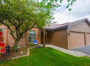 1883 Orchard Ct, Crown Point, IN 46307