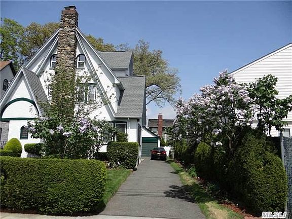 3rd image of 17515 Murdock Ave