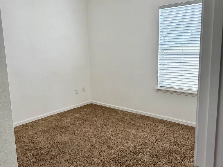 4911 Key Lime Dr #301 — Photo 8