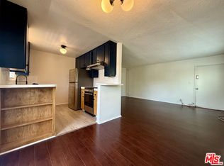 6350 Willoughby Ave #3, Los Angeles, CA 90038