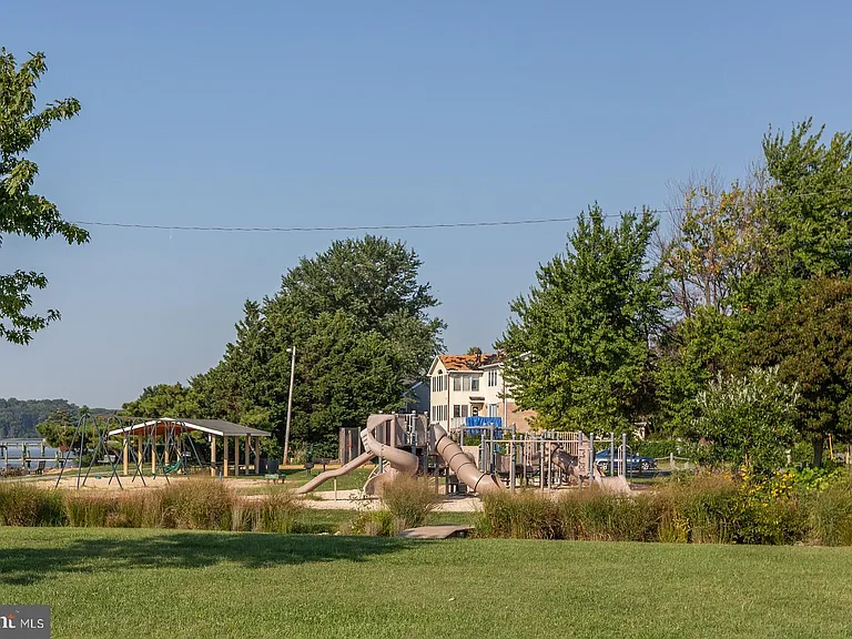 607 Ridge Dr — Photo 26