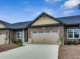 2145 Sky Harbor Dr, New Lenox, IL 60451