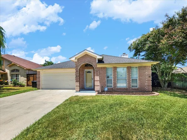 1315 Brookgrove Ct, Arlington, TX 76018