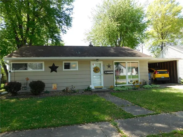 1419 E York St, Olney, IL 62450