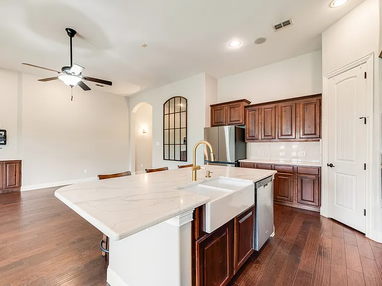 2112 Benjamin Creek Dr — Photo 27