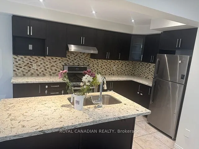 5 Trafalgar Dr — Photo 8