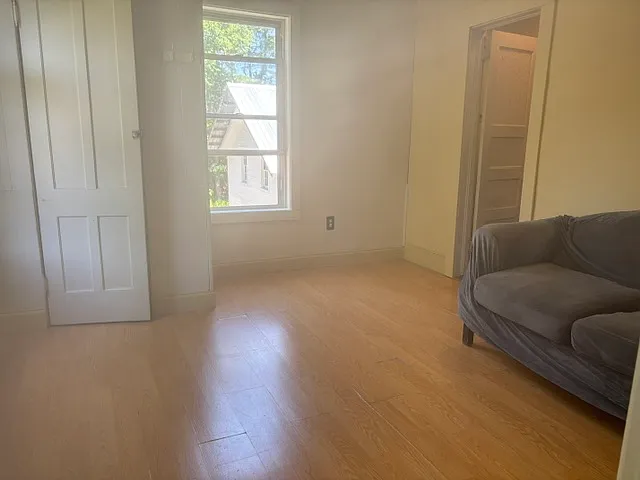 466 Pennsylvania Ave — Photo 11