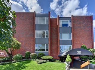 30 Blackstone Blvd APT 302, Providence, RI 02906